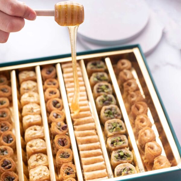 Dubai Chocolate Le Damas Sweets Baklava